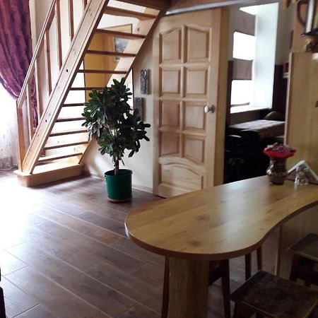Apartment Na Shevchenka 3 Lviv Ngoại thất bức ảnh