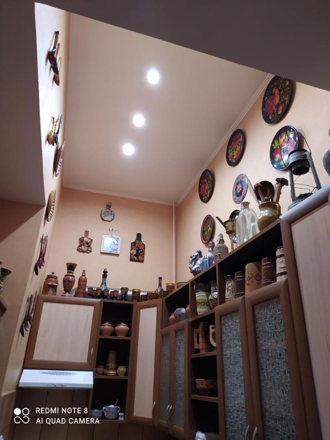 Apartment Na Shevchenka 3 Lviv Ngoại thất bức ảnh