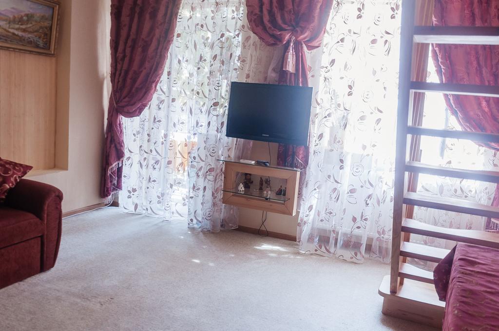 Apartment Na Shevchenka 3 Lviv Ngoại thất bức ảnh