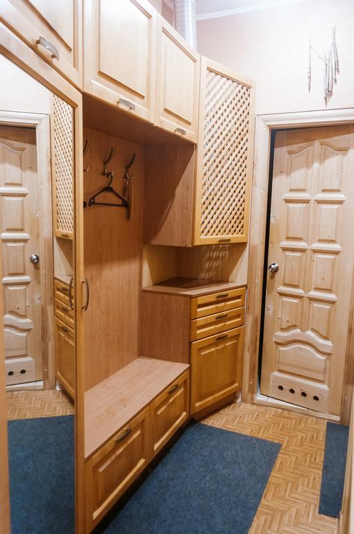 Apartment Na Shevchenka 3 Lviv Ngoại thất bức ảnh
